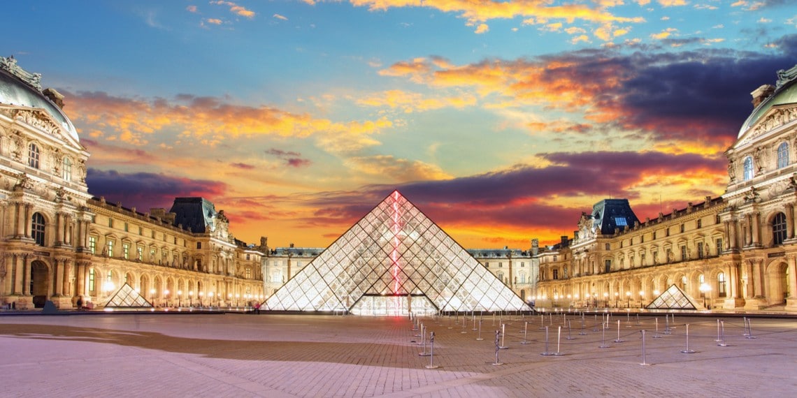 Contacter Le Louvre