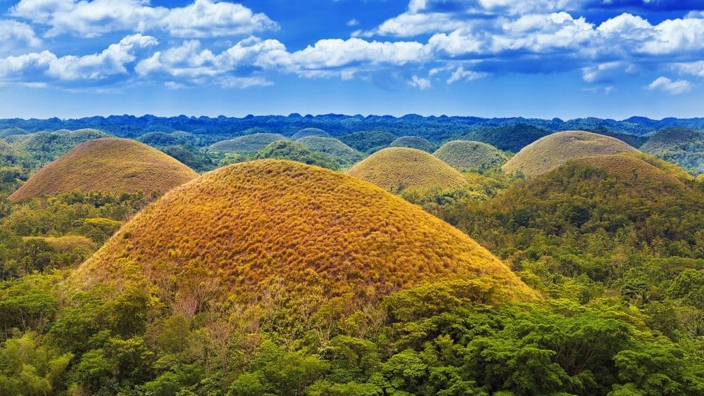 chocolate hills ile de bohol