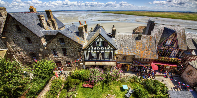 mont saint-michel grande rue