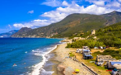 Les meilleurs endroits pour vos vacances camping en Corse