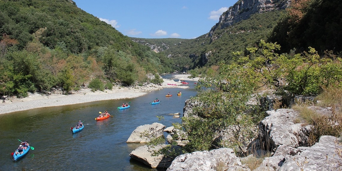 decouvrir l'ardeche en canoe