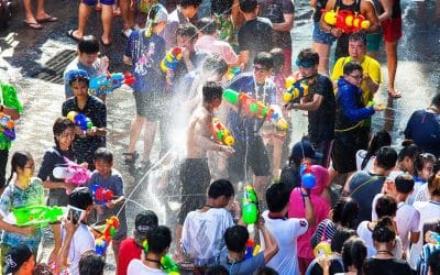 Immersion au cœur du Songkran : fête du nouvel an thaïlandais